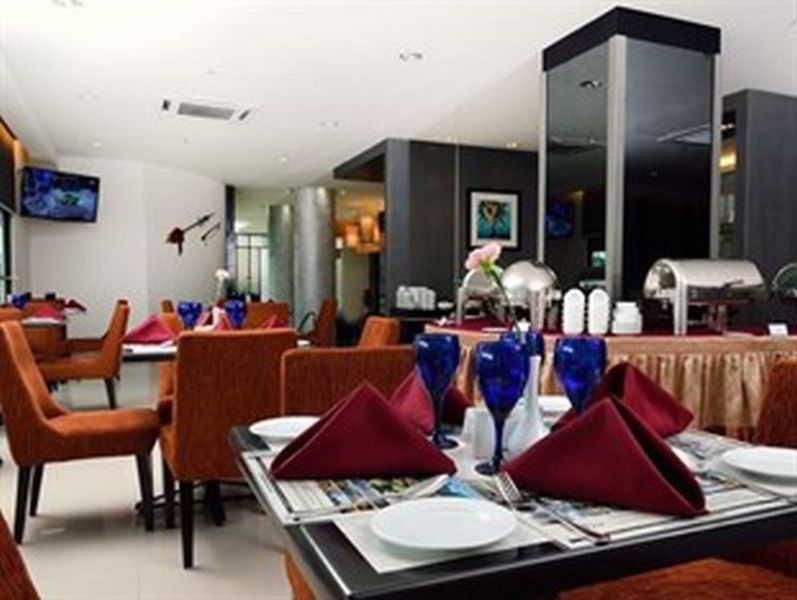 Holiday Villa Hotel & Suites Kota Bharu - Wakaf Che Yeh, Night Market Exteriör bild